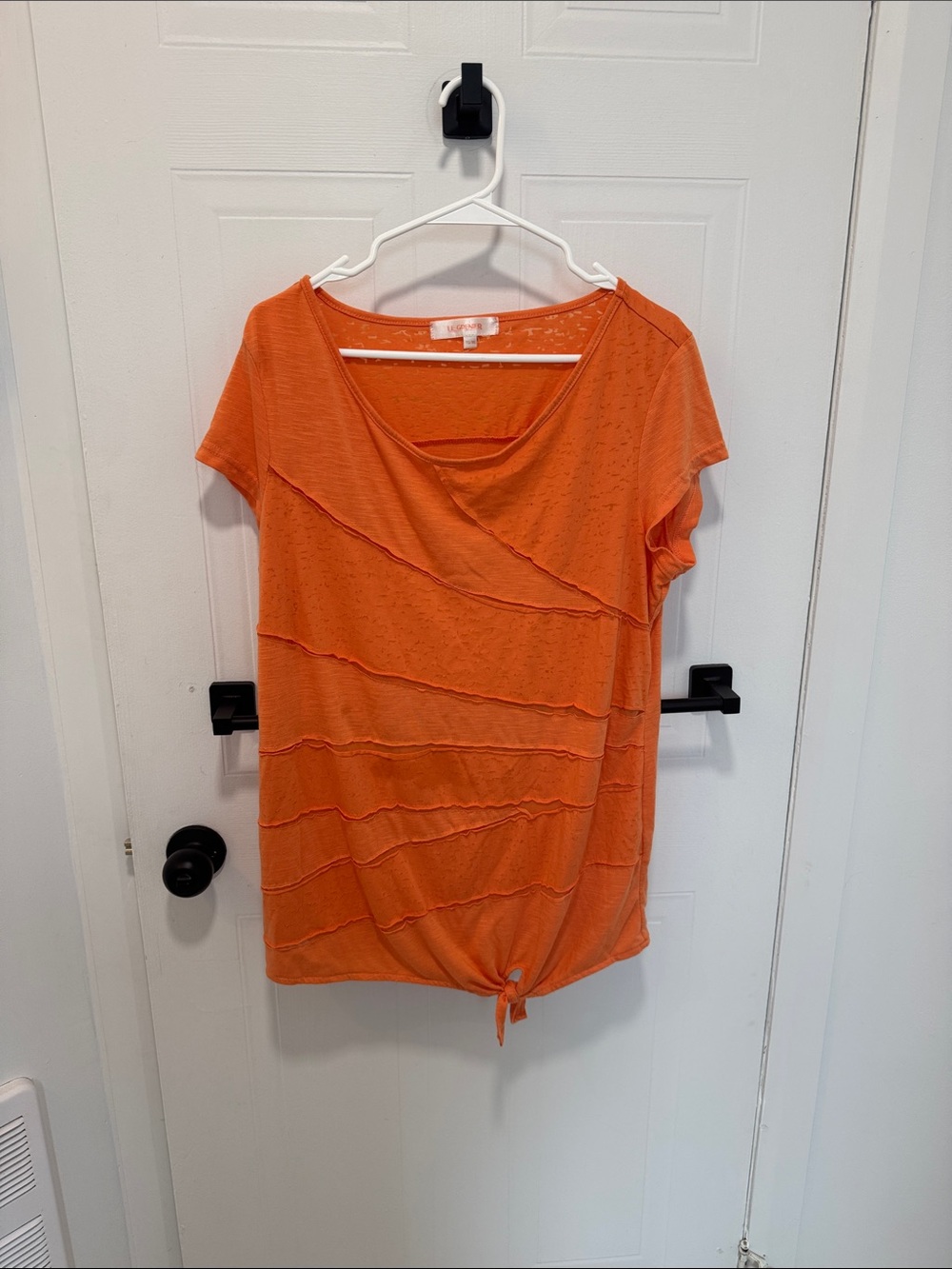 Women's Short-Sleeve Knot Hem Tee in Orange